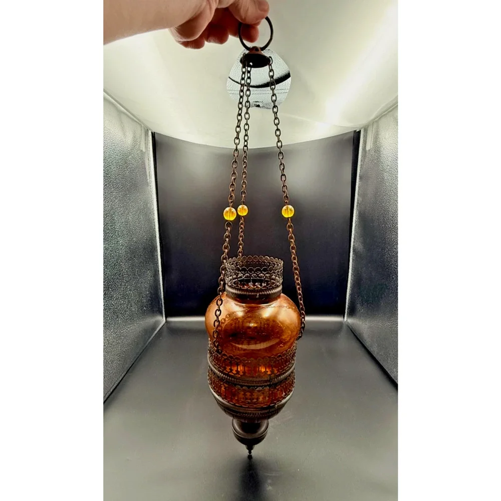 Unbranded hanging metal